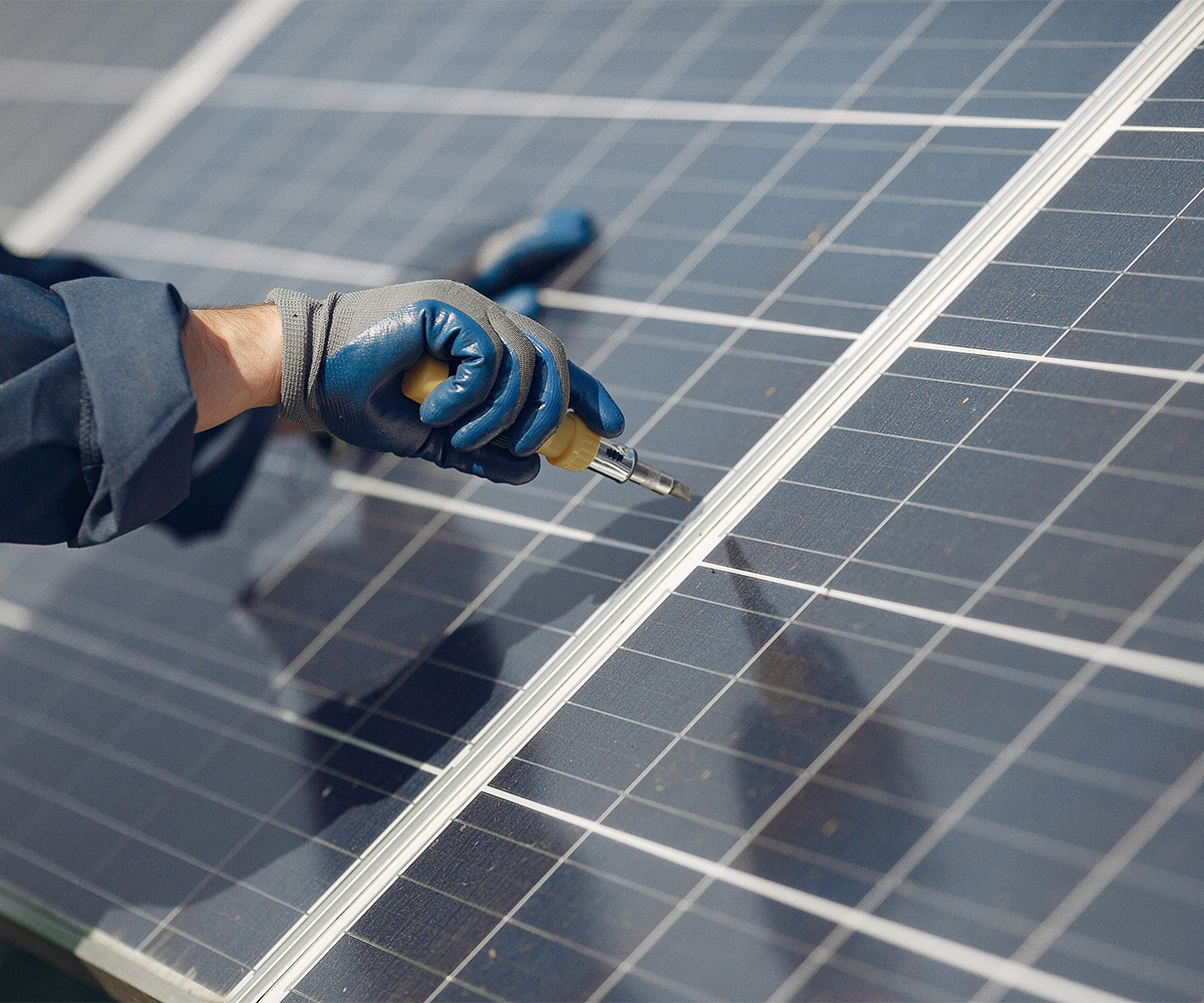 solution gestion centrale photovoltaique marseille